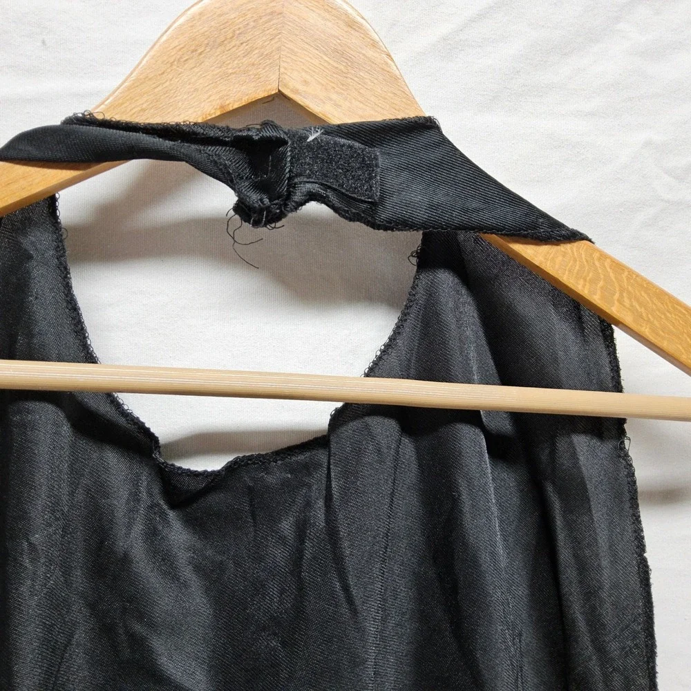 Six Flags Batman Cape Kids OS Black Yellow Bat Signal Scalloped Hem 2009
